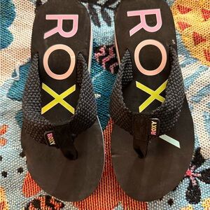 Roxy Black Sandals with Multicolor Logo